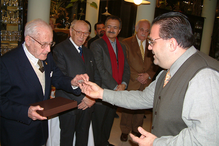2003-Homenatge-de-la-Demarcació-de-les-Terres-de-l’Ebre-als-periodistes-degans-2