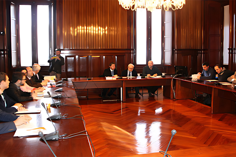 Es-reclamen-uns-mitjans-de-comunicació-públics-i-privats-forts-davant-la-comissió-d’afers-institucionals-del-Parlament